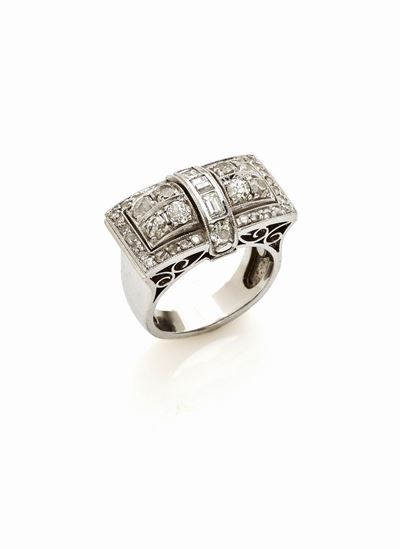 Anello in Oro Bianco con Diamanti Old Cut