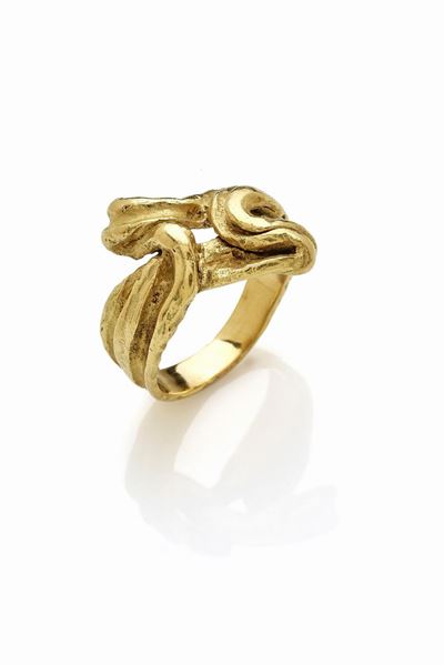 Anello Sforza in Oro Giallo