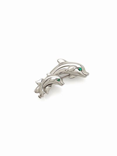 Spilla Delfini Cartier in Oro Bianco