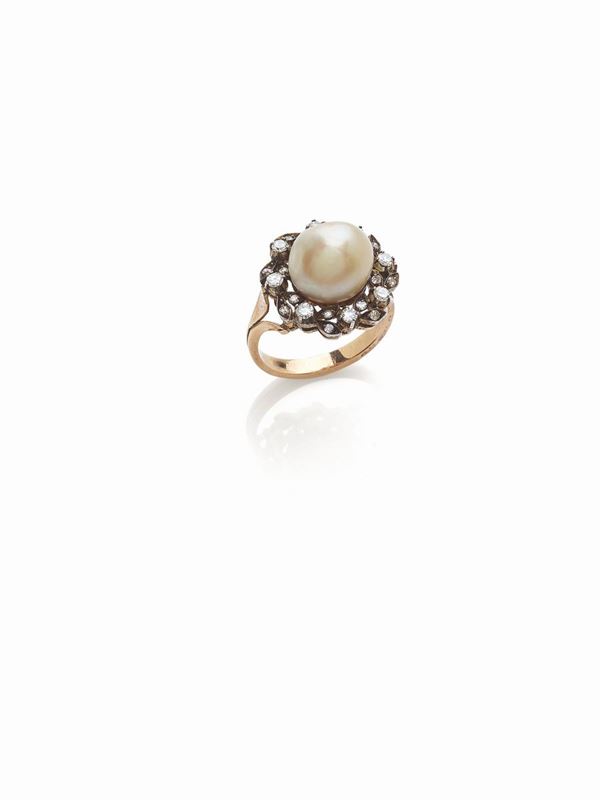 Anello con perla naturale