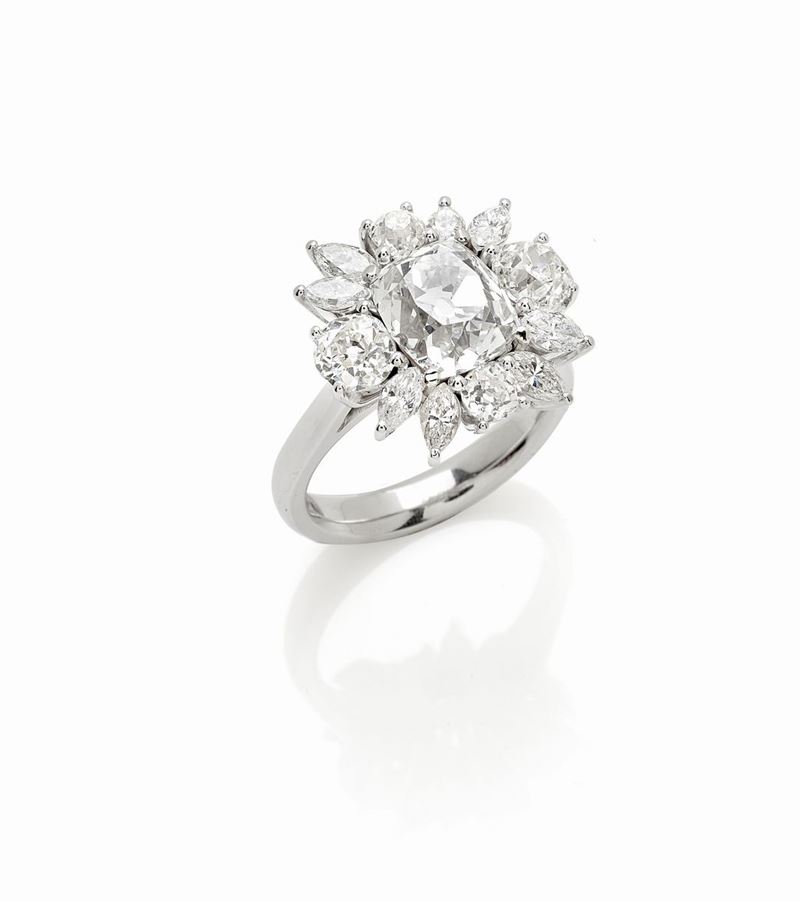 Anello in Oro Bianco con Diamanti