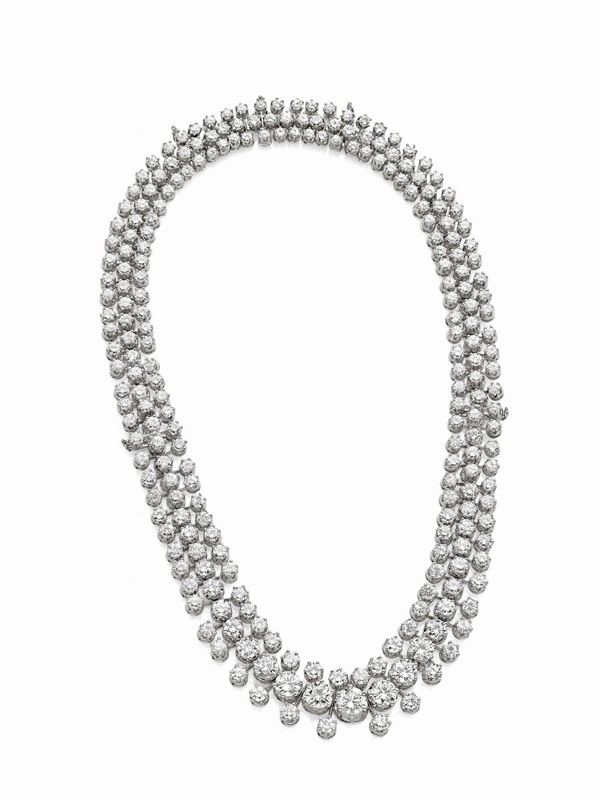Collana in platino con diamanti 