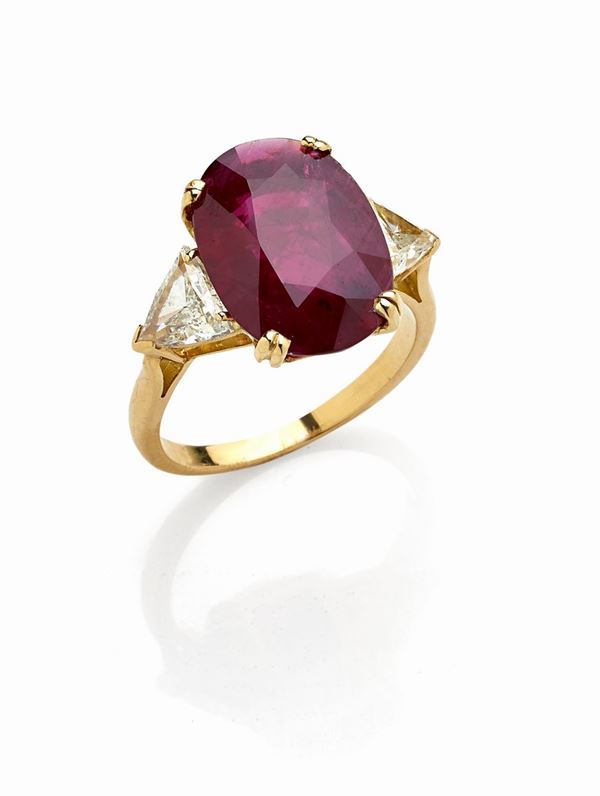 Anello con rubino 7,10 ct circa. 