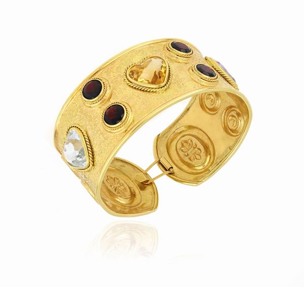 Bracciale rigido in oro 