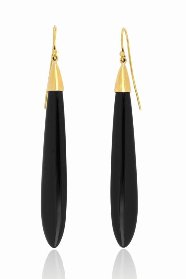 Orecchini in oro giallo e onice