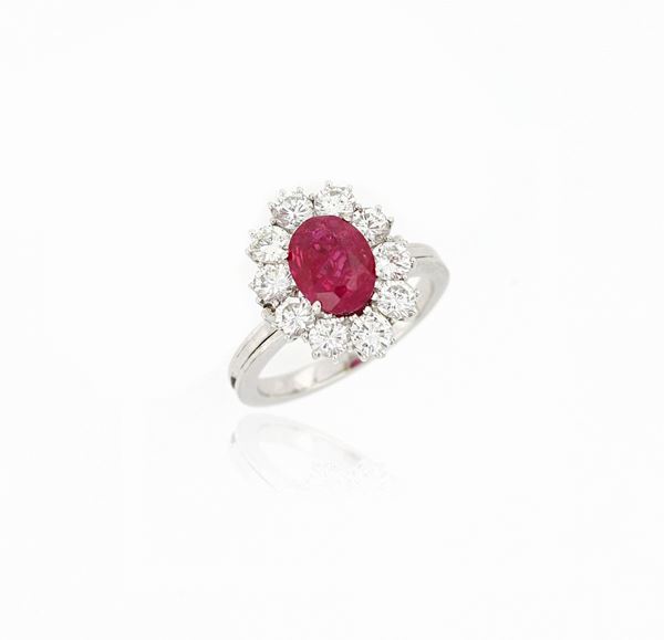 Anello margherita con rubino sintetico