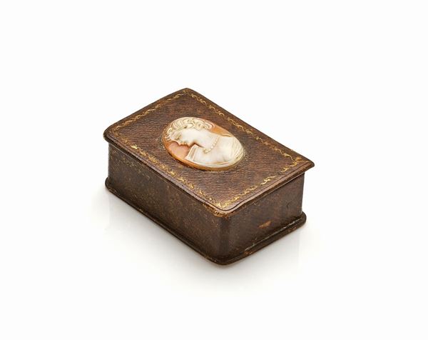 Scatola con cammeo  - Auction ASTA LIVE DICEMBRE - Faraone Casa d'Aste