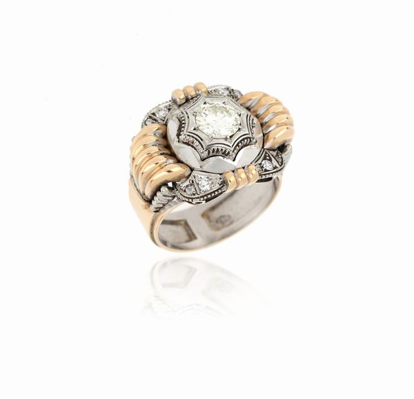 Anello con diamanti 