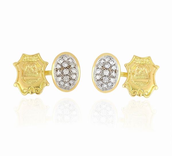 Gemelli in oro con stemma 