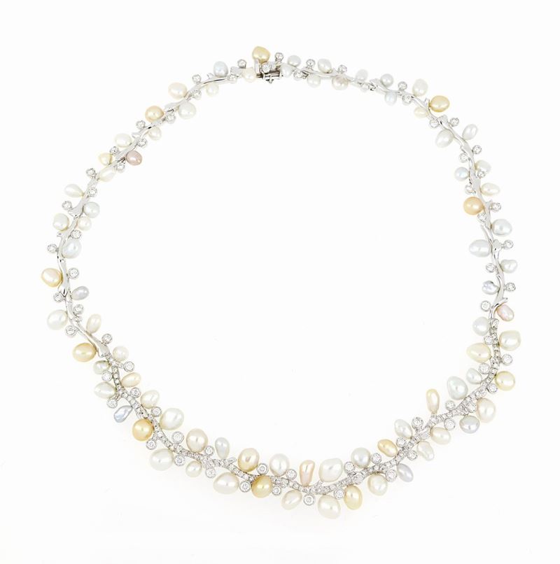 Collana in Oro Bianco Perle e Diamanti