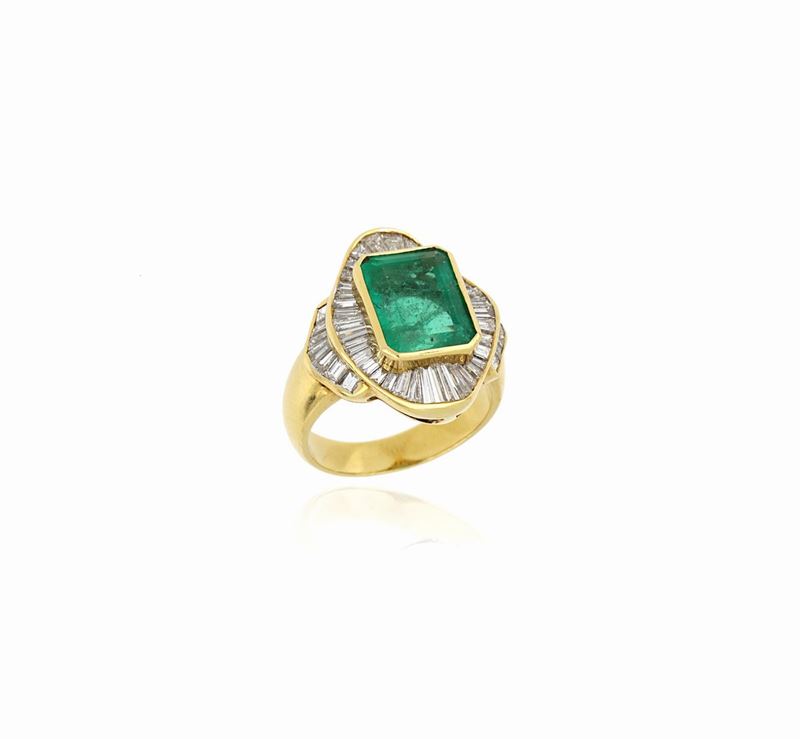 Anello in Oro Giallo e Smeraldo