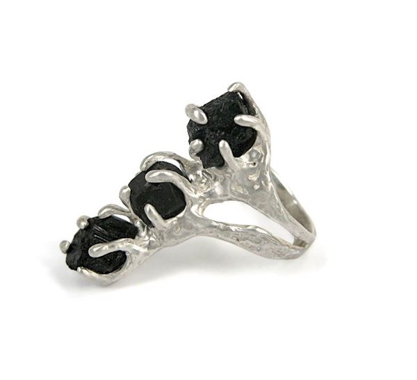 Anello firmato Laura Volpi   - Asta ASTA BENEFICA COVID-19 - Faraone Casa d'Aste