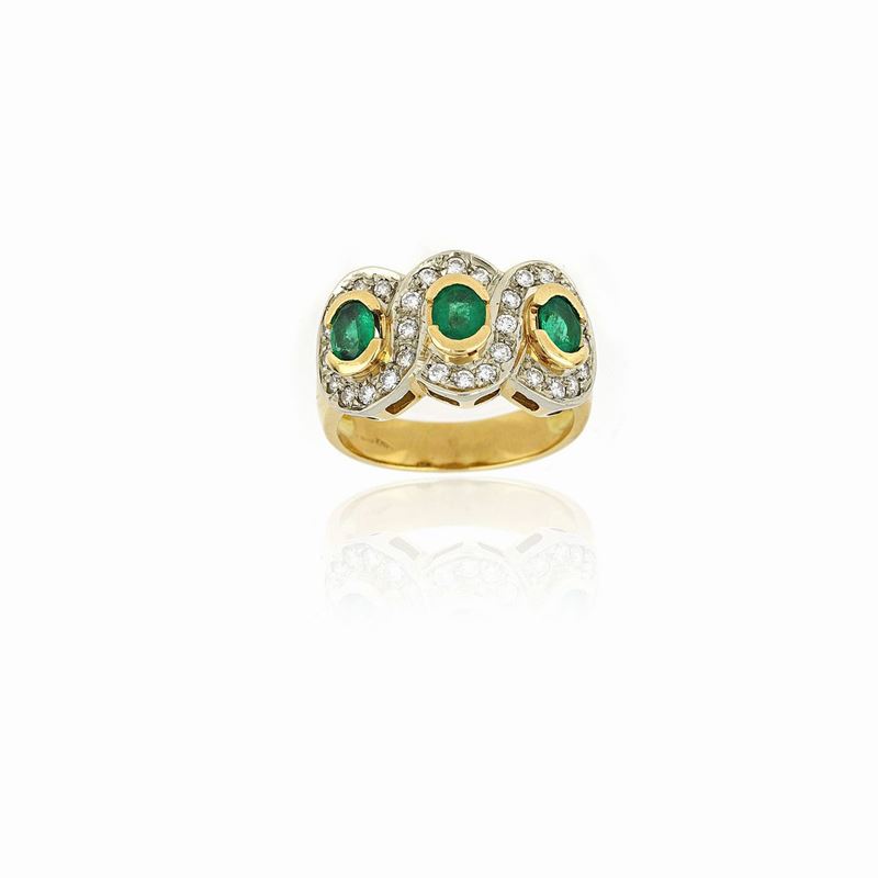 Anello Trilogy con Smeraldi