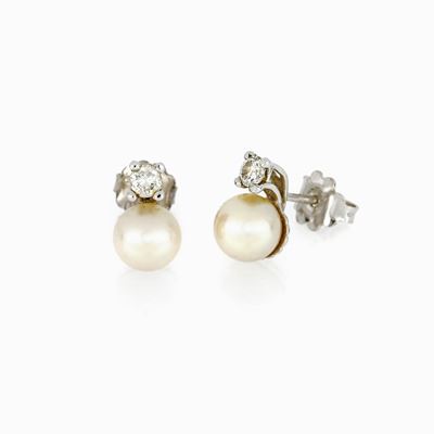 Orecchini in Oro Bianco con Perle e Diamanti