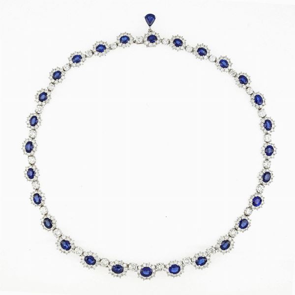 Collana oro bianco, diamanti e zaffiri
