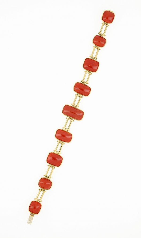 Bracciale geometrico con corallo