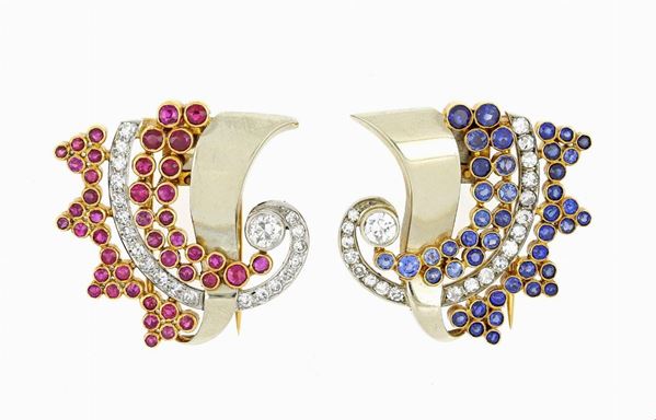 Doppia clip diamanti rubini e zaffiri  - Auction OTTOBRE - Faraone Casa d'Aste