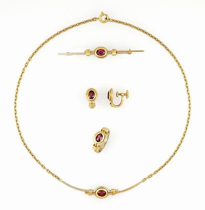 Parure in Oro con Granati
