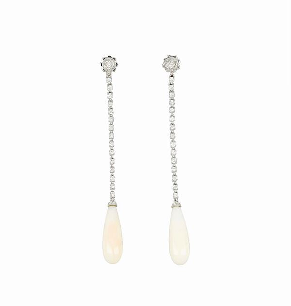 Orecchini pendenti con corallo   - Auction OTTOBRE - Faraone Casa d'Aste