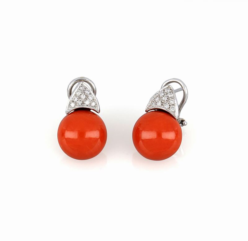 Orecchini con Corallo e Diamanti