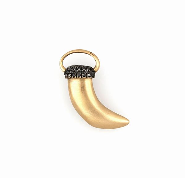 Pomellato : Pendente cornetto Victoria firmato Pomellato  - Asta GIOIELLI E OROLOGI - Faraone Casa d'Aste