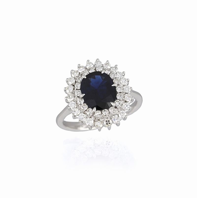 Anello con Zaffiro Centrale