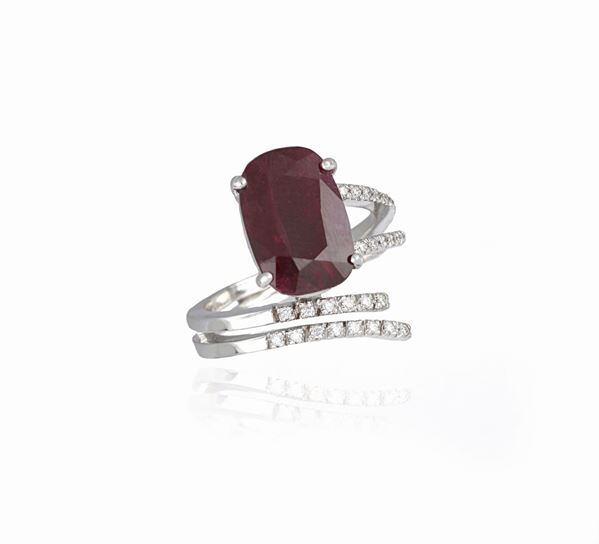 Anello con rubino