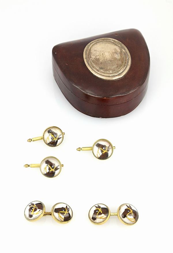 Set di bottoni e gemelli