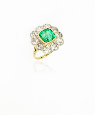 Anello Margherita con Smeraldo