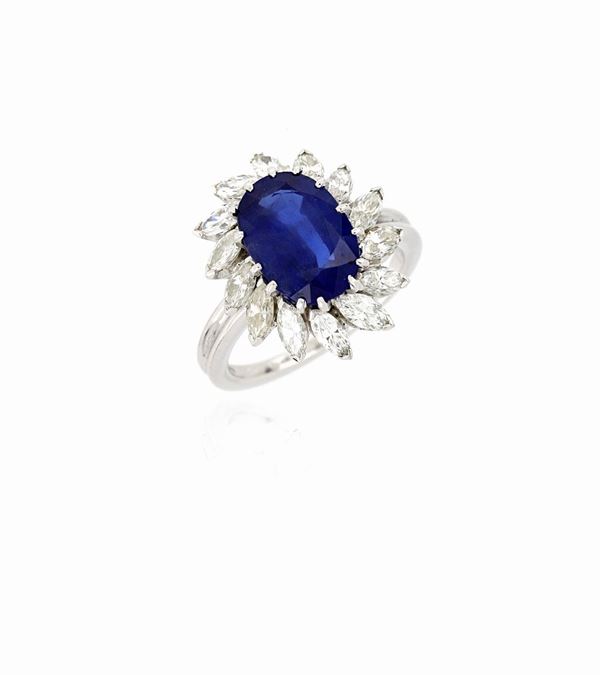 Anello con zaffiro birmano