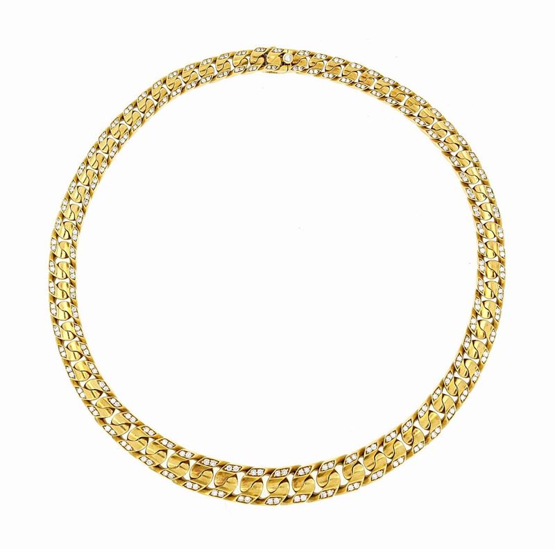 Collana in Oro Giallo e Diamanti Firmata Bulgari