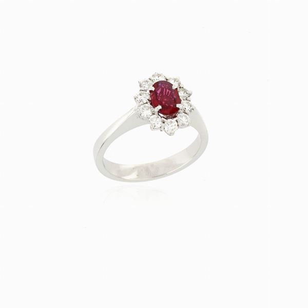 Anello margerita con rubino