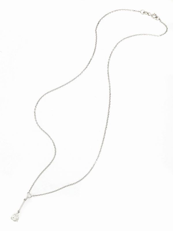 Collana con pendente punto luce 