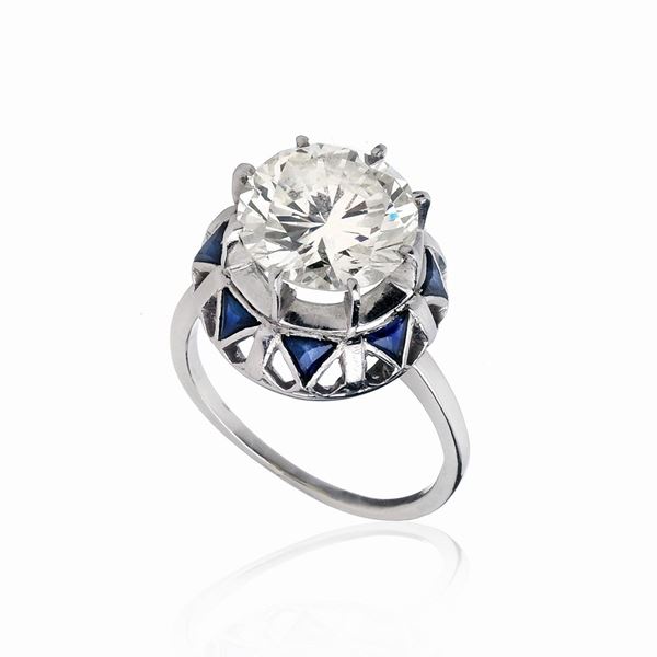 Anello solitario con diamante 