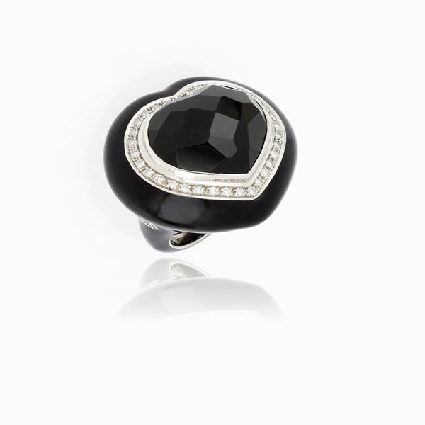 Anello in argento, oro, smalti e diamanti