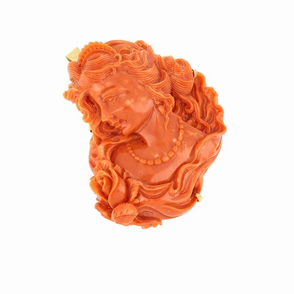 Spilla corallo  - Asta GIOIELLI E OROLOGI - Faraone Casa d'Aste