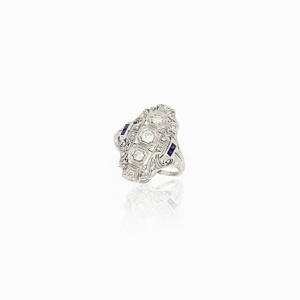 Anello in platino con diamanti