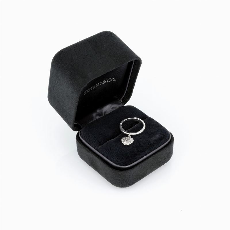 Anello con Charm Cuore Firmato Tiffany & Co.