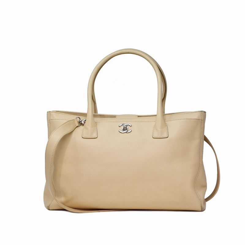 Chanel Tote Executive