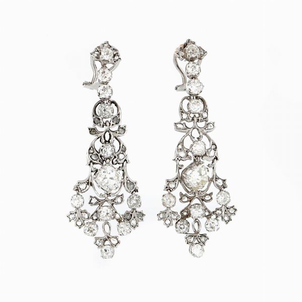 Orecchini chandelier con diamanti