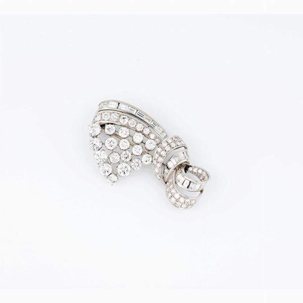 Spilla fiocco con diamanti