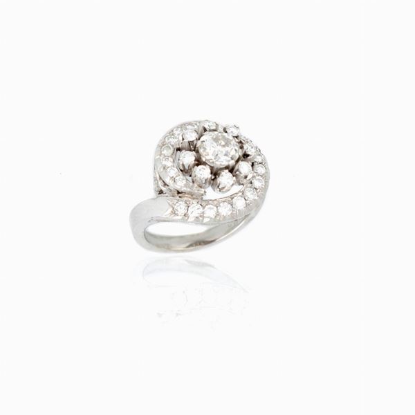 Anello con diamanti 