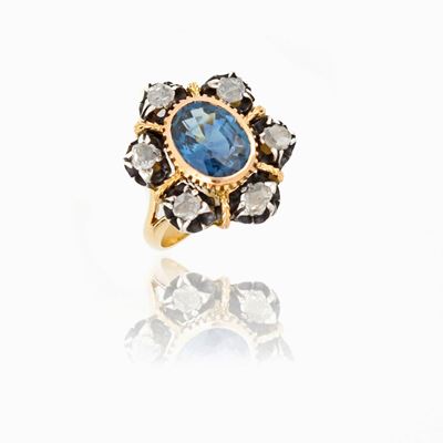 Anello con Zaffiro