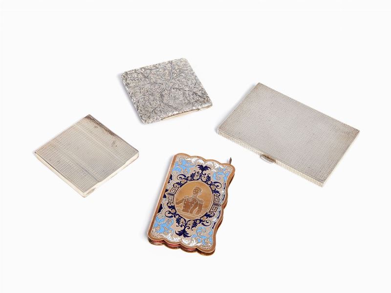 Scatole in Argento e Carnet da Ballo Dorato