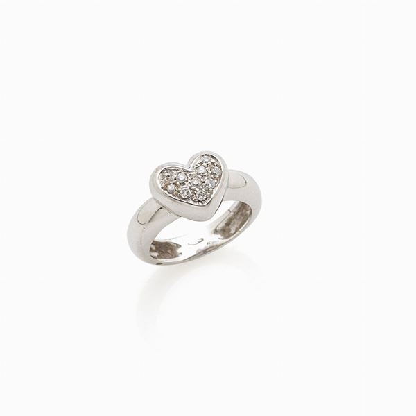 Anello a cuore