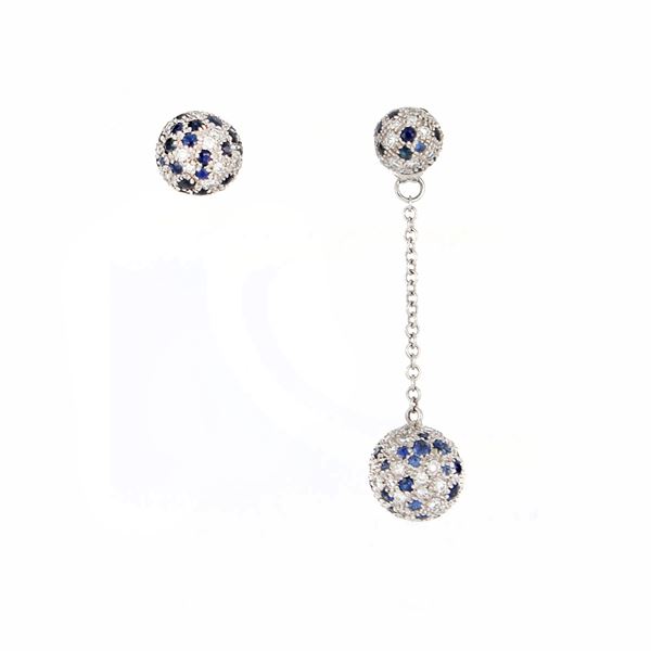 Spheres earrings mounting diamonds and sapphires