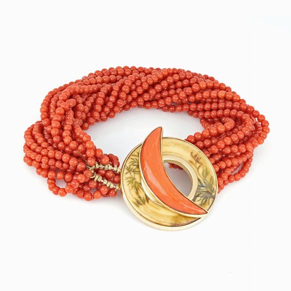 Bracciale con corallo