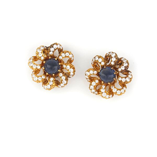 Earrings mounting sapphires and diamonds