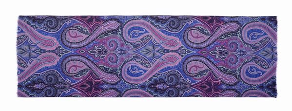 Scarf  - Auction LUXURY GOODS - Faraone Casa d'Aste