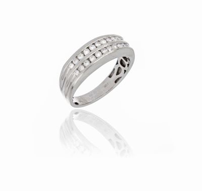 Anello in Oro con Diamanti